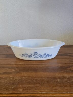 Vintage Glassbake Casserole Serving Dish Tote 11